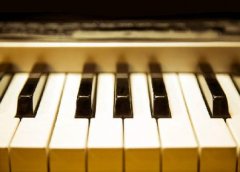 如何处理钢琴装饰音的节奏？